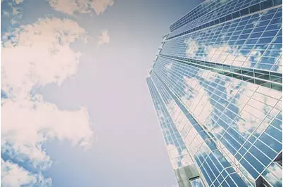 網(wǎng)上買保險(xiǎn)和線下買保險(xiǎn)哪種比較好？